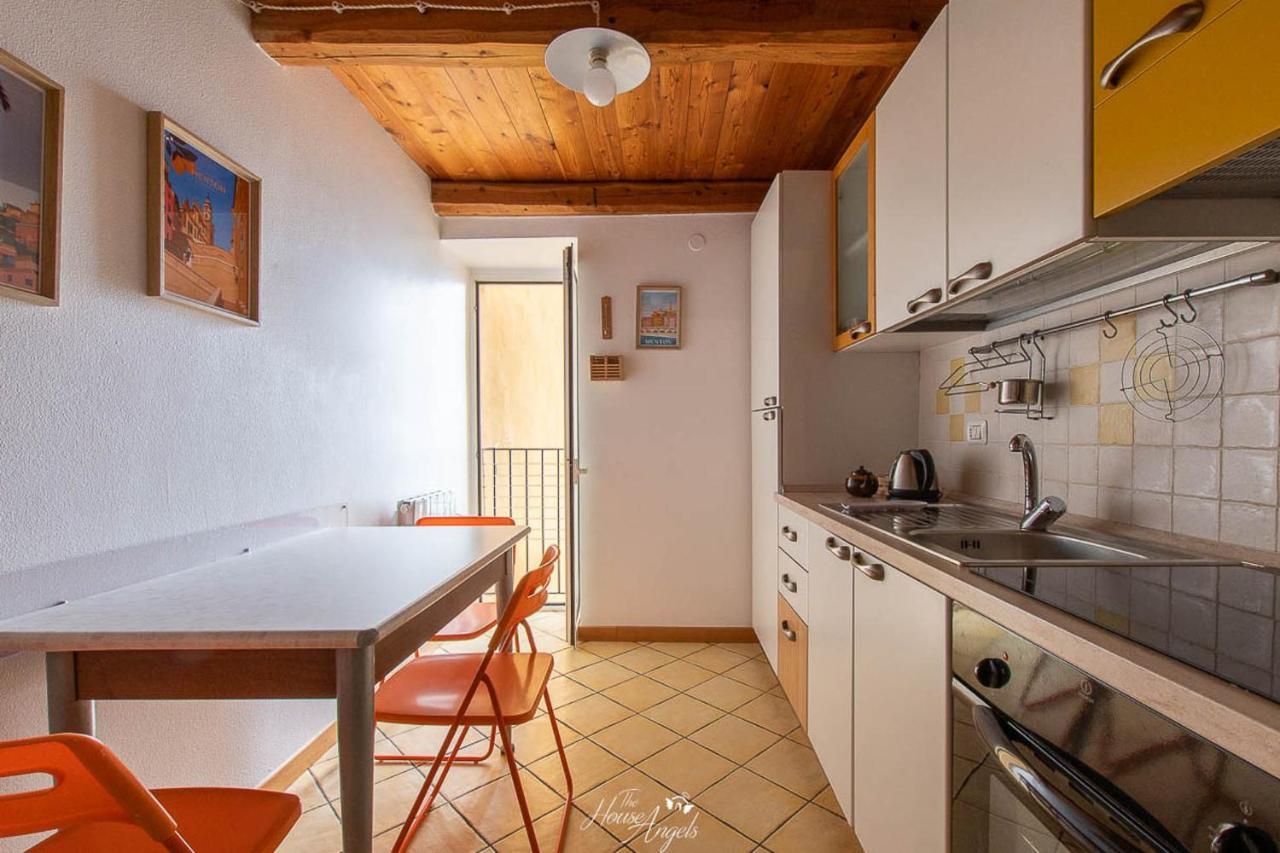 Vista Mare E Comfort In Centro Storico مينتون المظهر الخارجي الصورة