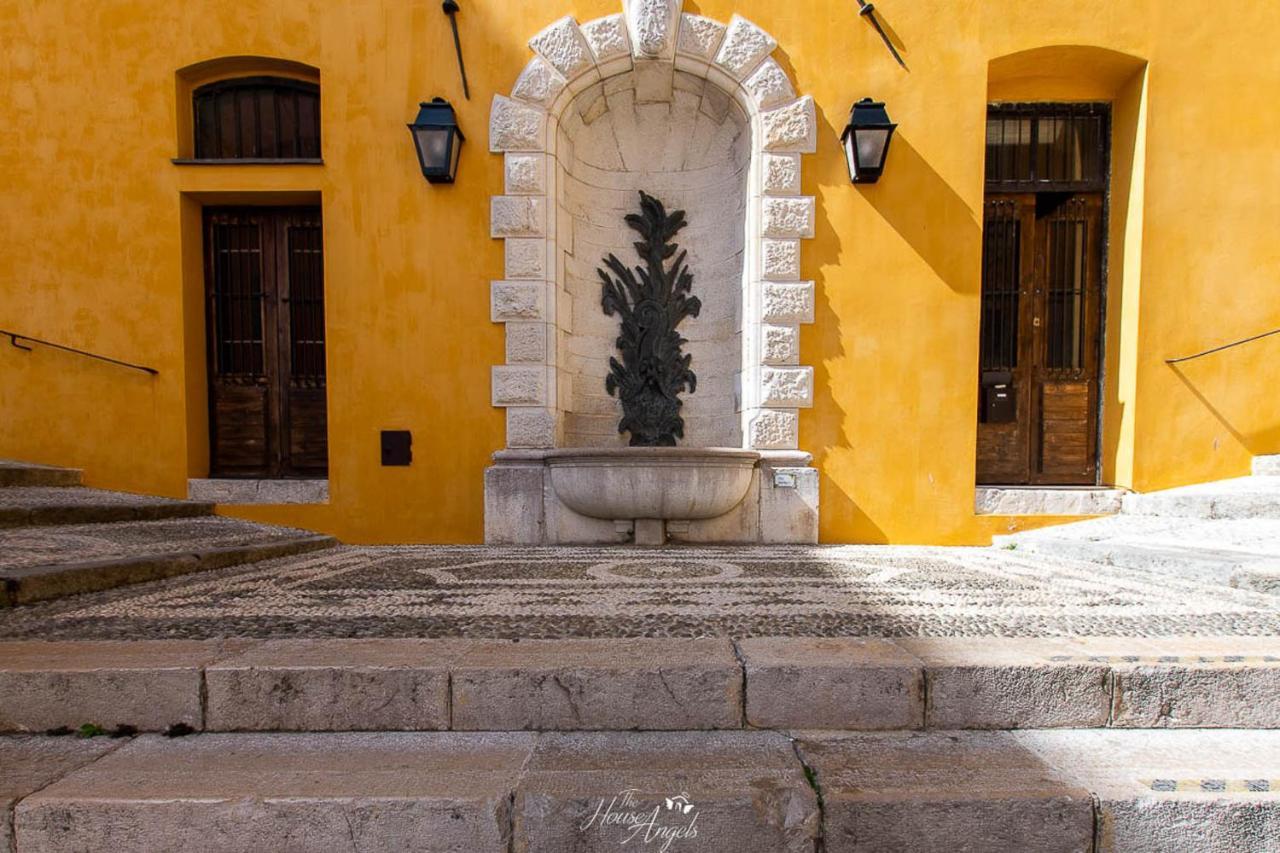 Vista Mare E Comfort In Centro Storico مينتون المظهر الخارجي الصورة